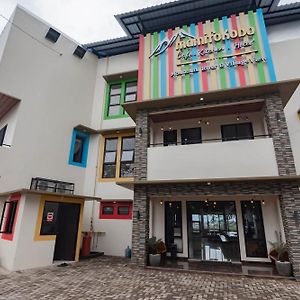 Urbanview Hotel Mamifokobo Puncak